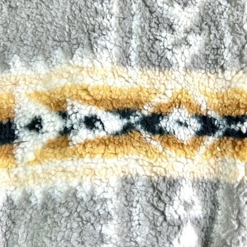 Pendleton gray cream